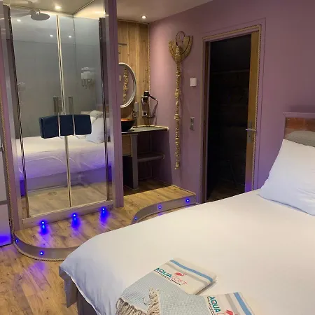 Peniche Aqualoft B&B - Canal View *